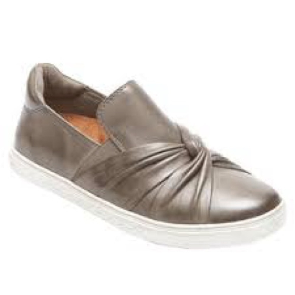 Rockport Willa Bow leather slip on sneakers tan brown size 8.5